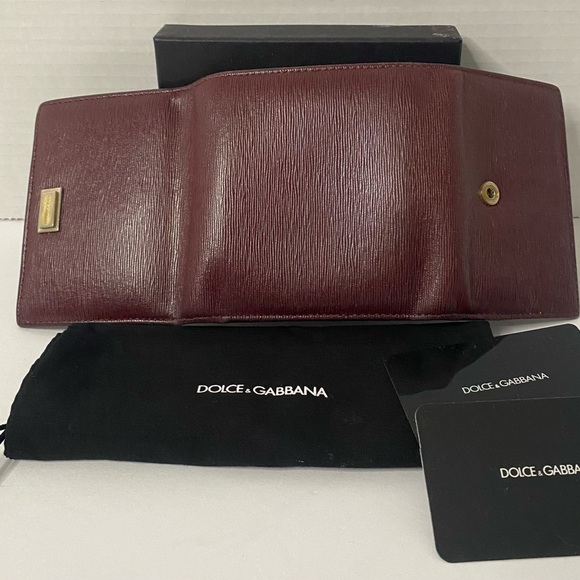 Dolce & Gabbana  burgundy 2 fold wallet with change section signature on front - Picture 4 of 7